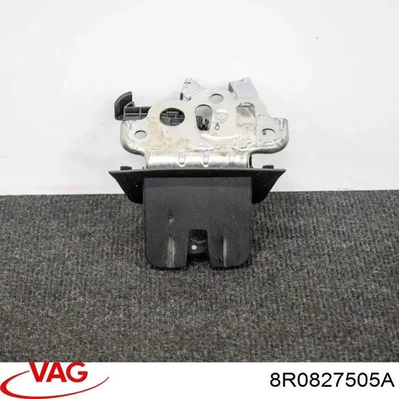 Zamek klapy bagażnika (3/5 drzwi tylnych) VAG 8R0827505A
