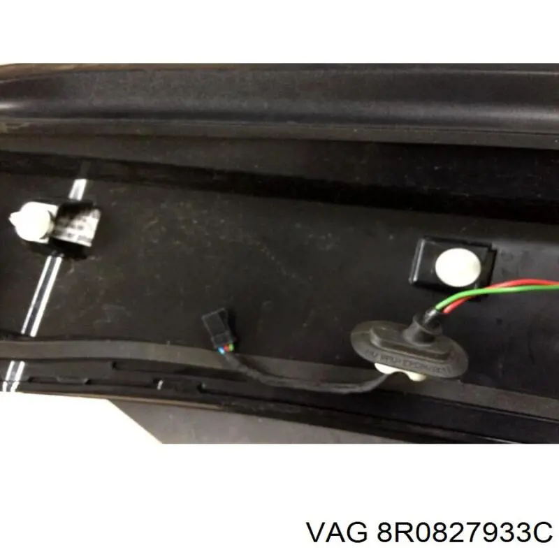 8R0827933C VAG Spojler bagażnika (drzwi 3/5 tylnych)