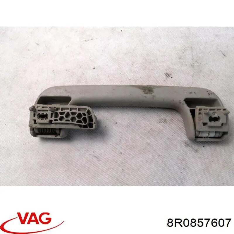  8R0857607 VAG