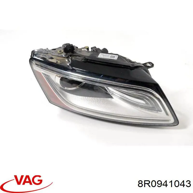 8R0941043 VAG Reflektor lewy
