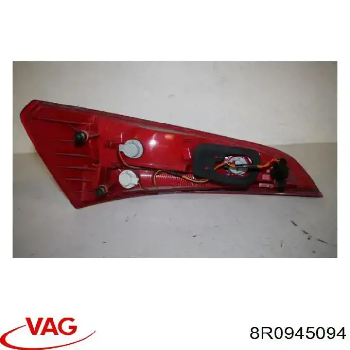 Lampa zespolona tylna prawa VAG 8R0945094 cena, od 182,17 USD