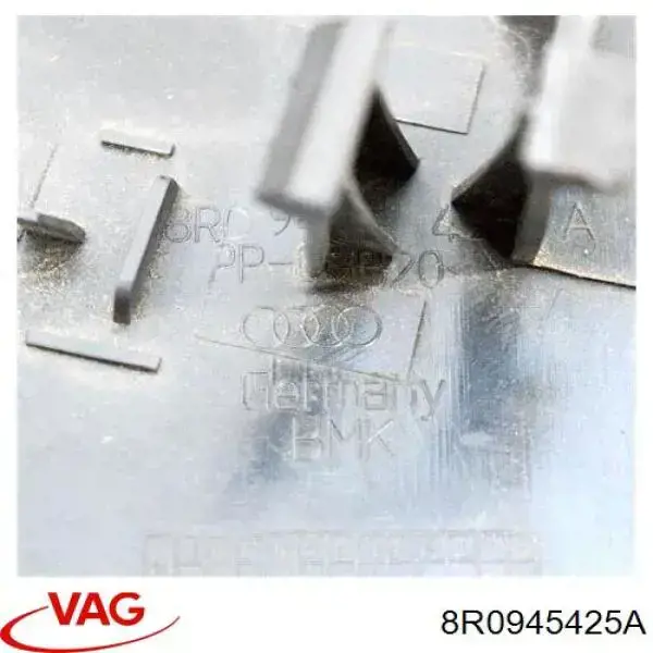 Do koszyka 8R0945425A VAG Nakładka lampy zespolonej tylnej lewej