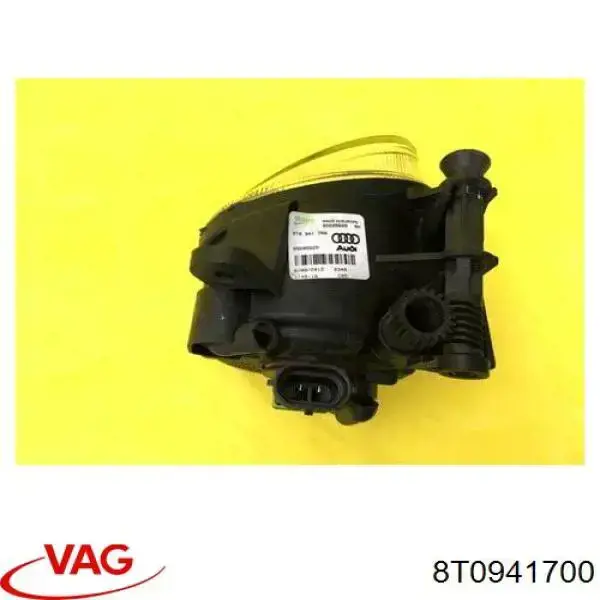 Lampa przeciwmgielna prawa VAG 8T0941700 cena, od 52,78 USD