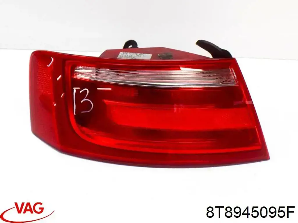 8T8945095F VAG Lampa zespolona tylna lewa zewnętrzna