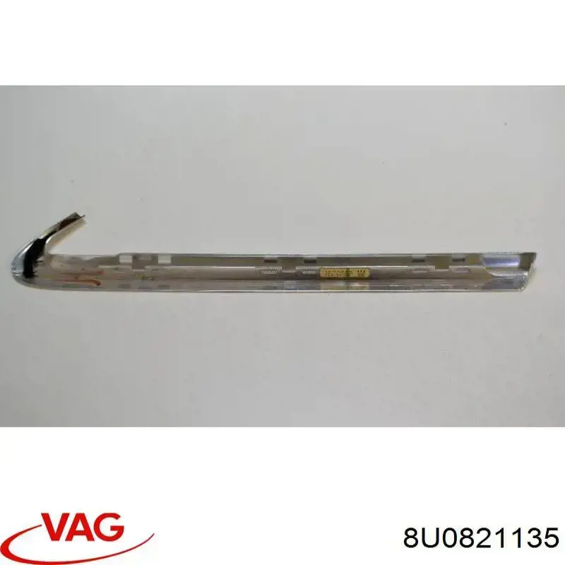 Wspornik do mocowania błotnika przedniego lewy przedni VAG 8U0821135 cena, od 59,08 USD