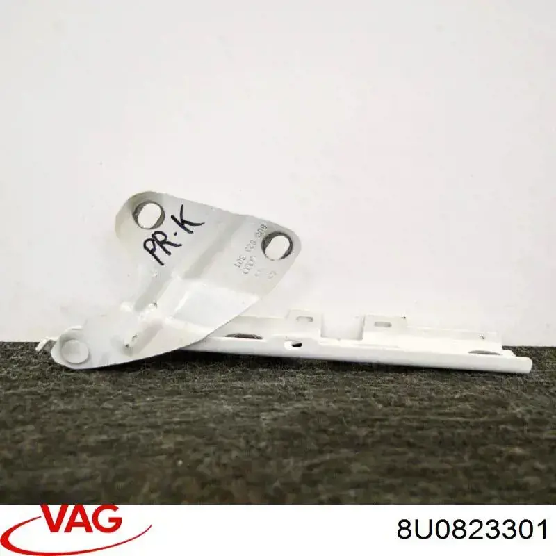 Zawias maski lewy VAG 8U0823301 cena, od 57,11 USD