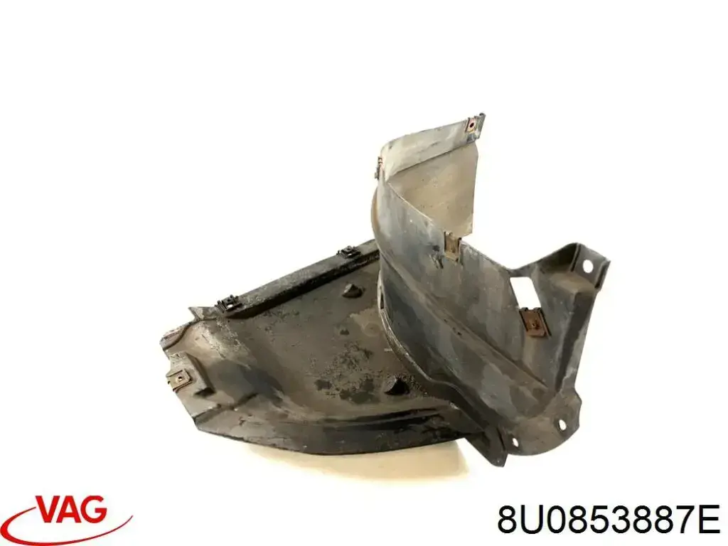 Nadkole błotnika przedniego prawe przednie VAG 8U0853887E cena, od 149,51 USD