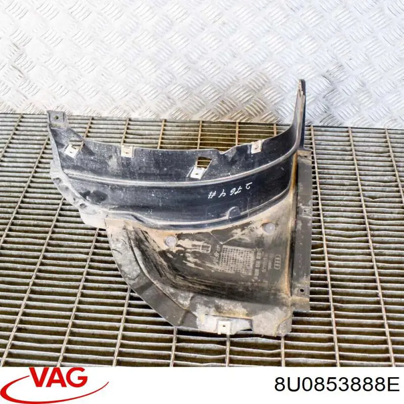 8U0853888E VAG Nadkole błotnika przedniego prawe przednie