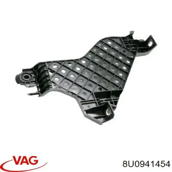 PAD44135R Signeda Wspornik (adapter) mocowania reflektora przedniego prawego