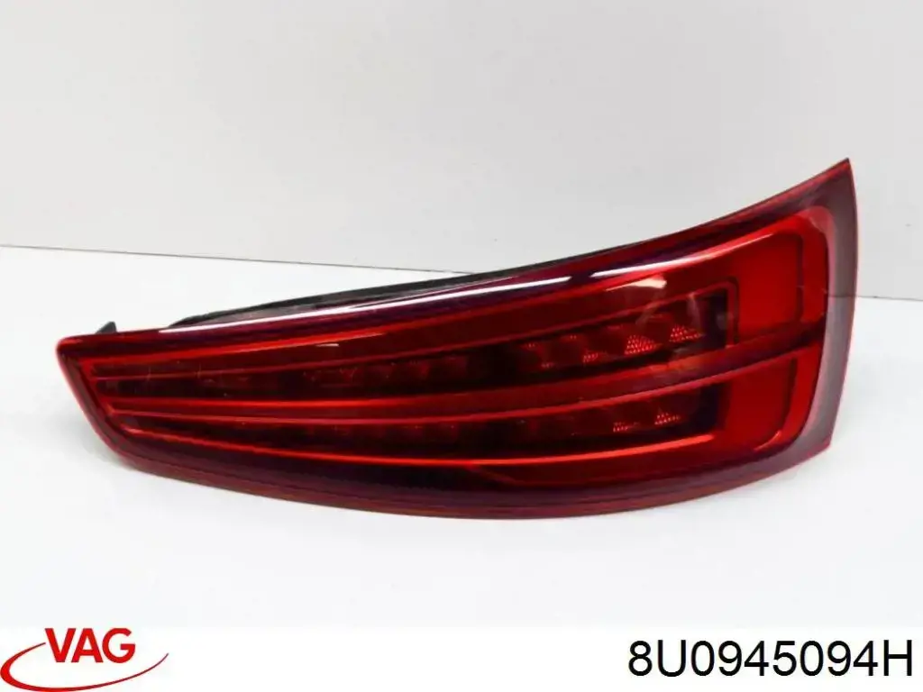 Lampa zespolona tylna prawa VAG 8U0945094A cena, od 352,43 USD
