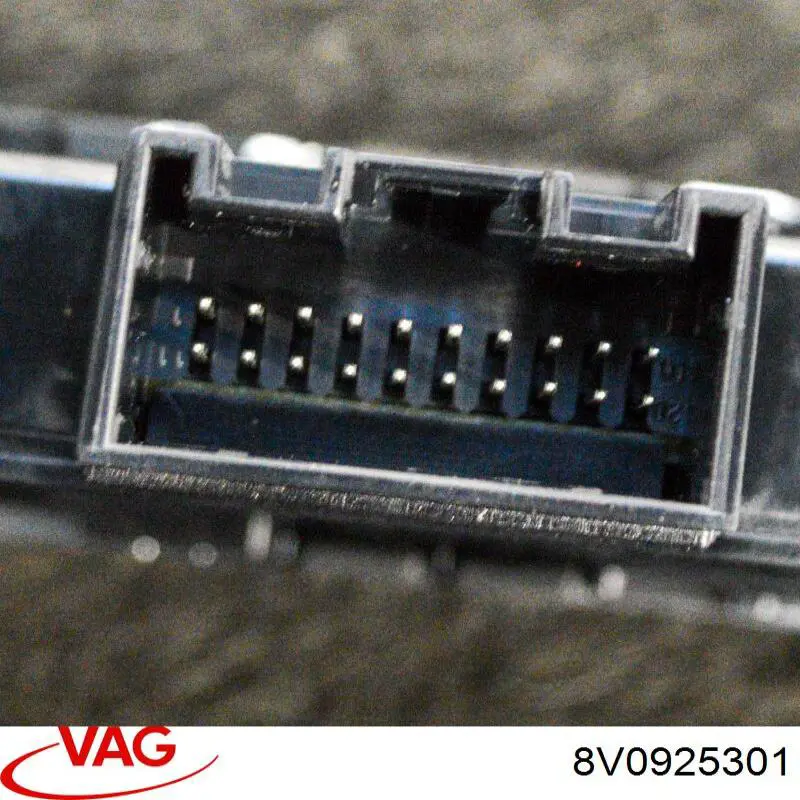 Blok przycisków na środkowej konsoli VAG 8V0925301 cena, od 36,08 USD