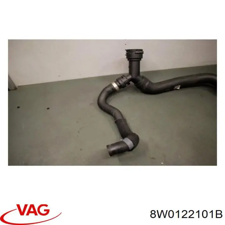 8W0122101B VAG Przewód (króciec) chłodnicy górny