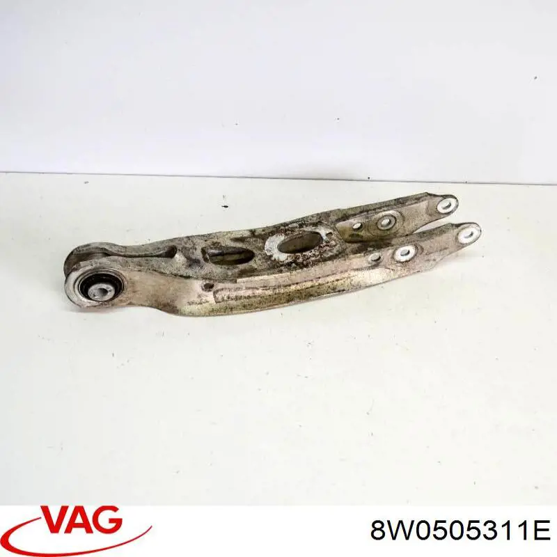 8W0505311E VAG Wahacz zawieszenia tylnego dolny lewy/prawy