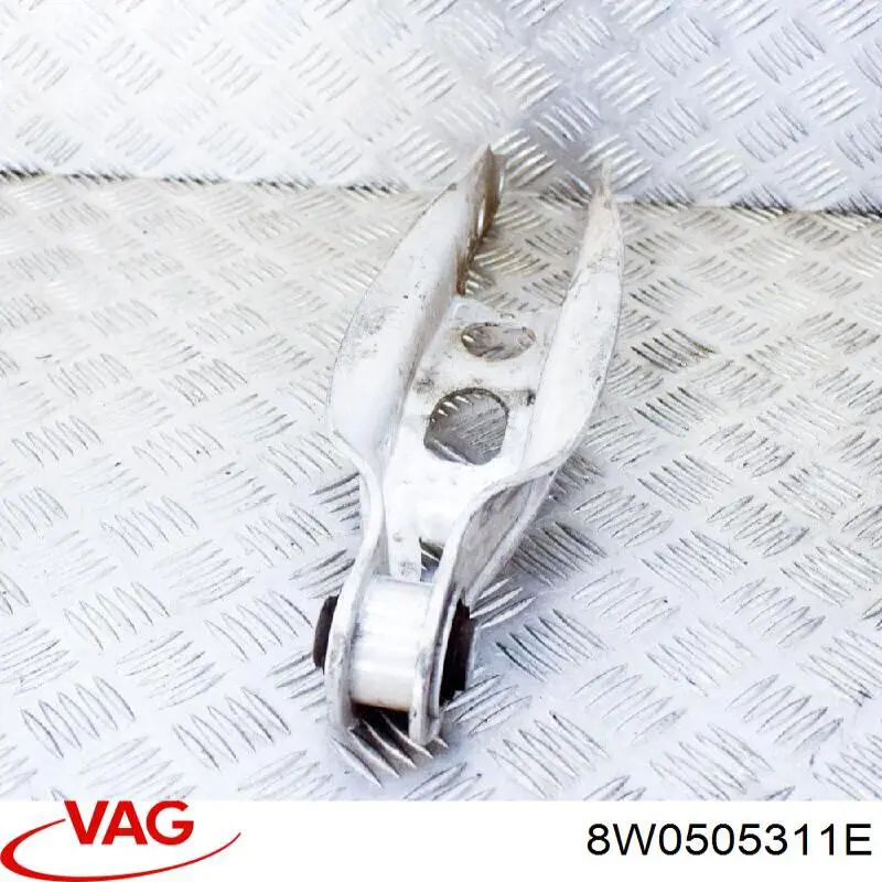 Wahacz zawieszenia tylnego dolny lewy/prawy VAG 8W0505311E cena, od 51,08 USD