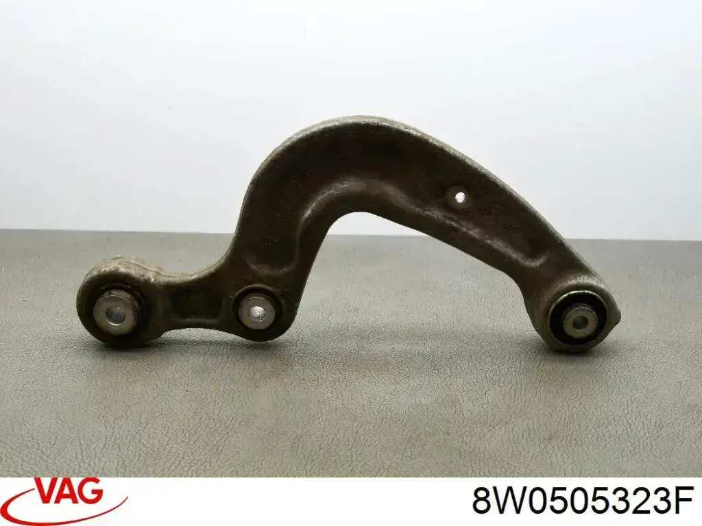Wahacz zawieszenia tylnego górny lewy VAG 8W0505323F cena, od 95,34 USD