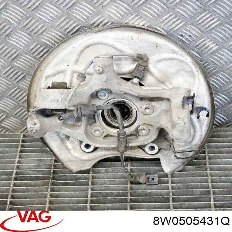 Czop (zwortnica) tylny lewy VAG 8W0505431Q cena, od 216,44 USD
