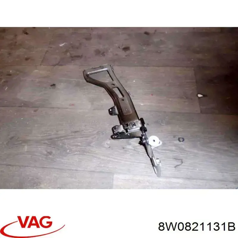 8W0821131B VAG Wspornik do mocowania błotnika przedniego lewy przedni