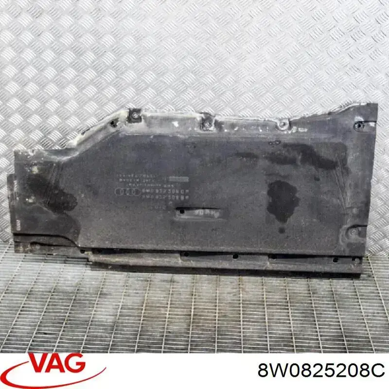Osłona podwozia prawa VAG 8W0825208C cena, od 86,03 USD