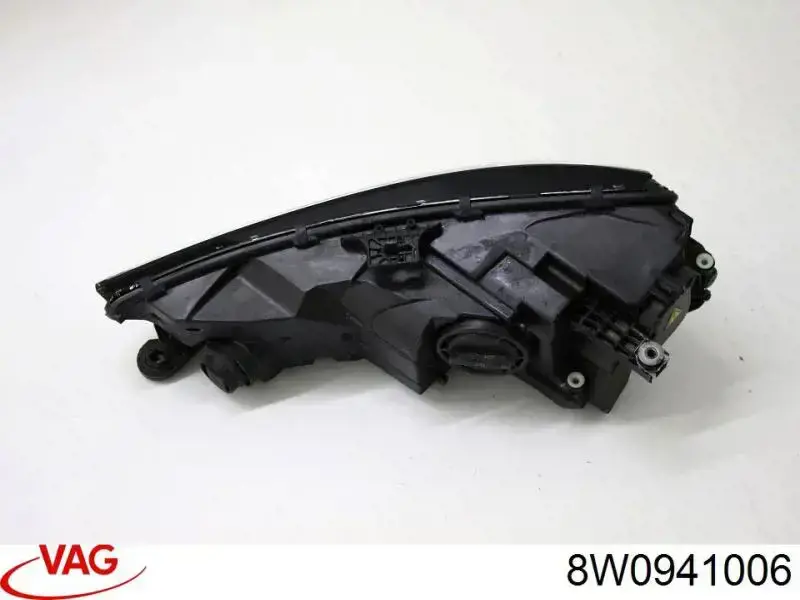 Reflektor prawy VAG 8W0941006 cena, od 76,31 USD