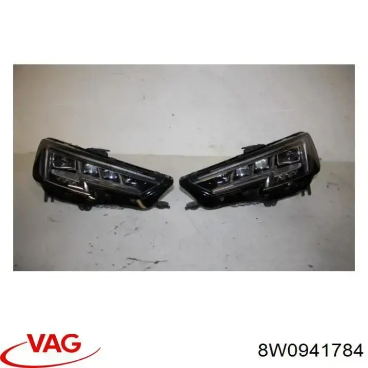 Reflektor prawy VAG 8W0941784 cena, od 296,94 USD