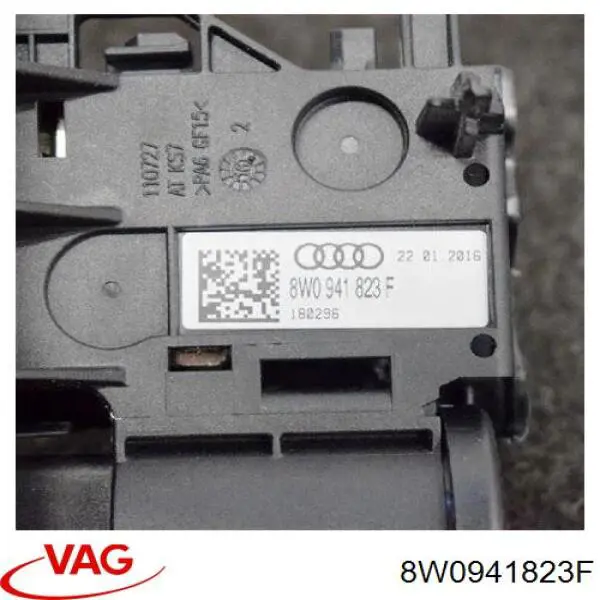 Skrzynka bezpieczników VAG 8W0941823F cena, od 186,00 USD