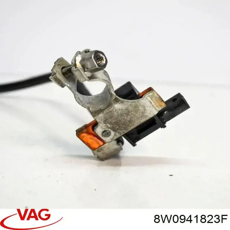 Do koszyka 8W0941823F VAG Skrzynka bezpieczników