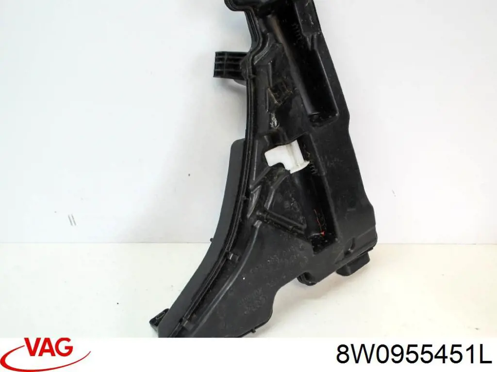 Zbiorniczek spryskiwacza szyb 8W0955451L VAG