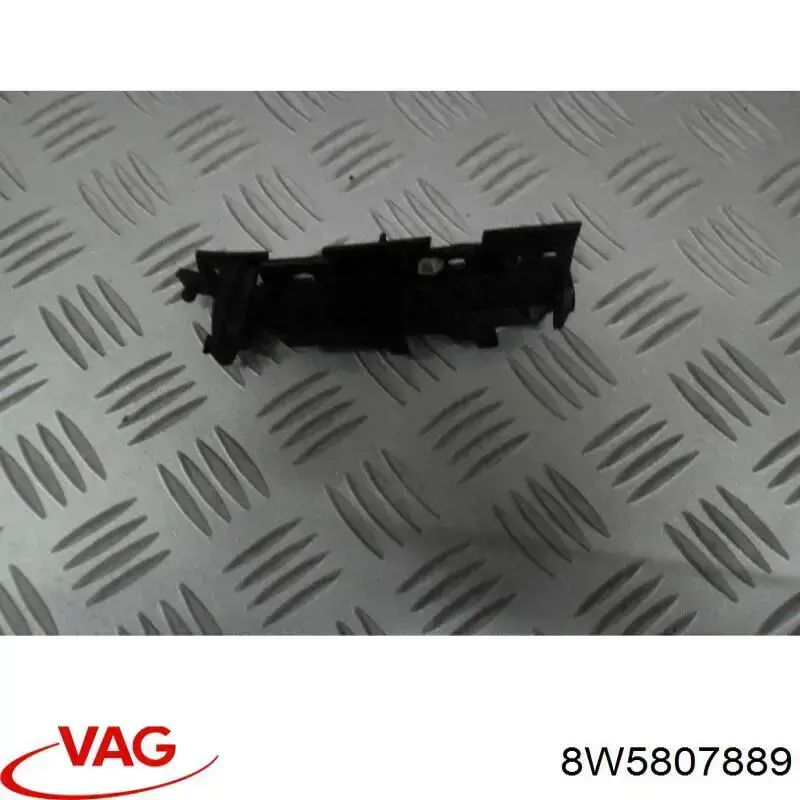 Prowadnica zderzaka tylnego lewa VAG 8W5807889 cena, od 12,20 USD