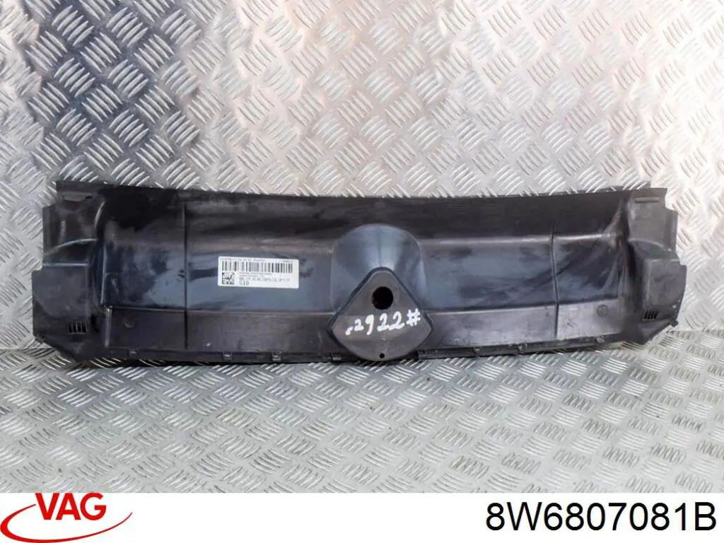 Nakładka panelu przedniego (osłony chłodnicy) górna VAG 8W6807081B cena, od 77,77 USD