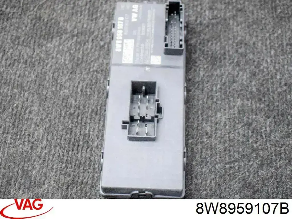 Sterownik klapy bagażnika (3/5 drzwi tylnych) VAG 8W8959107B cena, od 98,78 USD