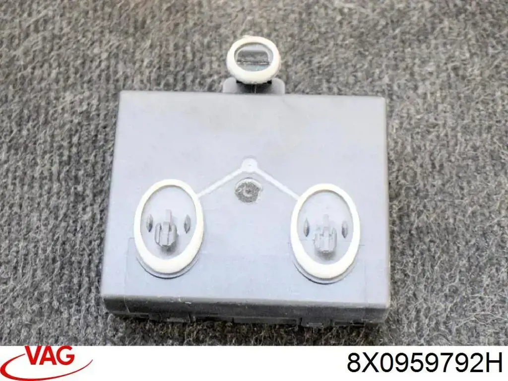 Blok komfortu przednich drzwi VAG 8X0959792H cena, od 46,35 USD