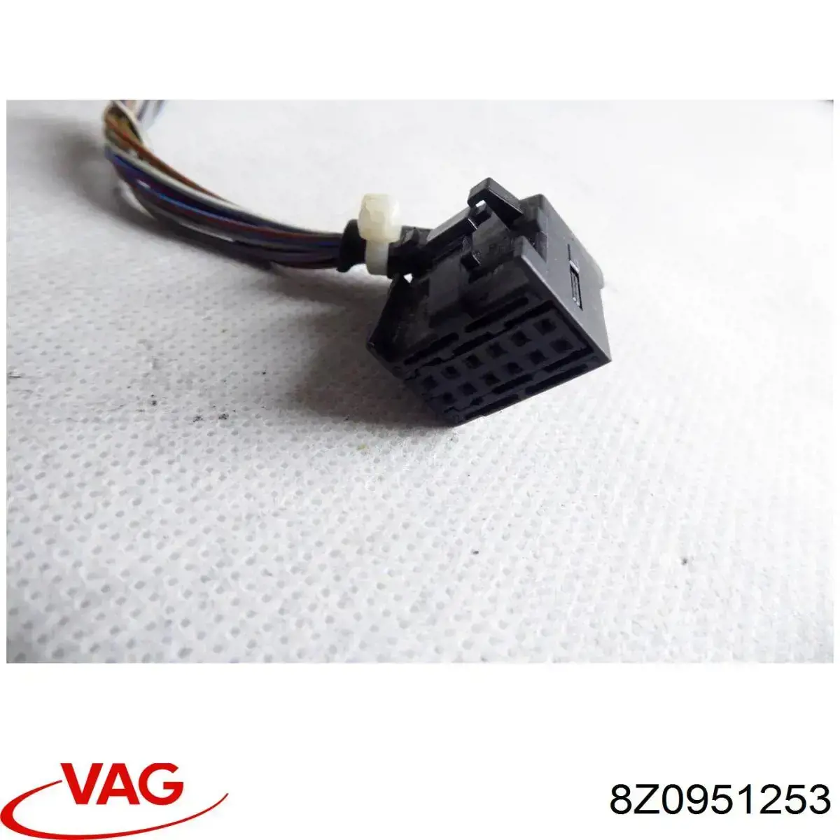 Do koszyka 8Z0951253 VAG Przekaźnik rozrusznika