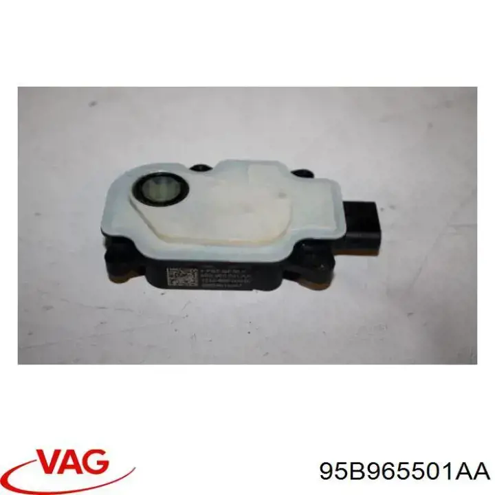 Napęd żaluzji chłodnicy (silnik) VAG 95B965501AA cena, od 115,20 USD