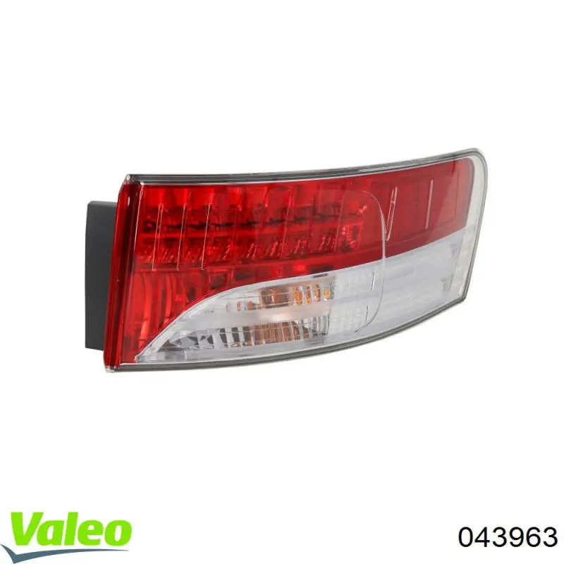 Lampa zespolona tylna prawa zewnętrzna VALEO 043963 cena, od 197,34 USD