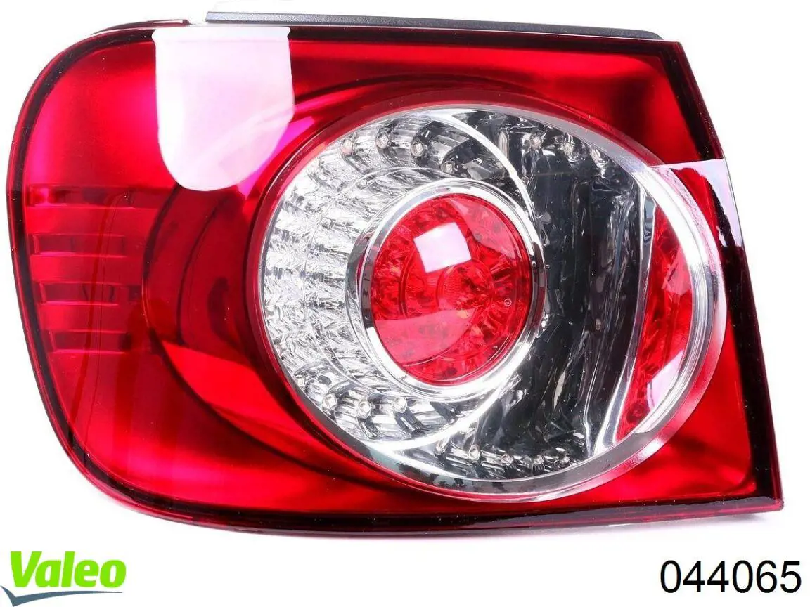 Do koszyka 044065 VALEO Lampa zespolona tylna lewa zewnętrzna
