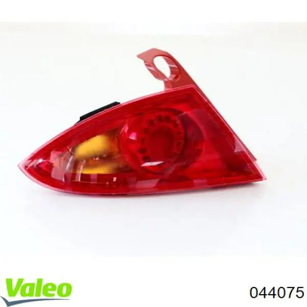 Lampa zespolona tylna lewa zewnętrzna VALEO 044075 cena, od 91,94 USD