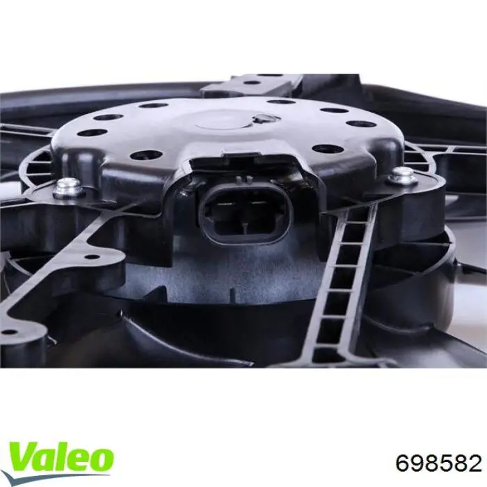 Dyfuzor chłodnicy, w komplecie z silnikiem i wirnikiem VALEO 698582 cena, od 127,28 USD
