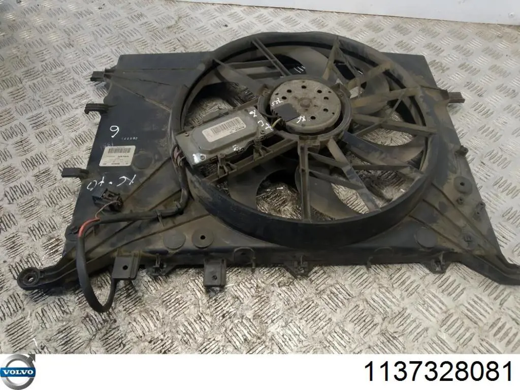 Do koszyka 1137328081 Volvo Dyfuzor chłodnicy, w komplecie z silnikiem i wirnikiem