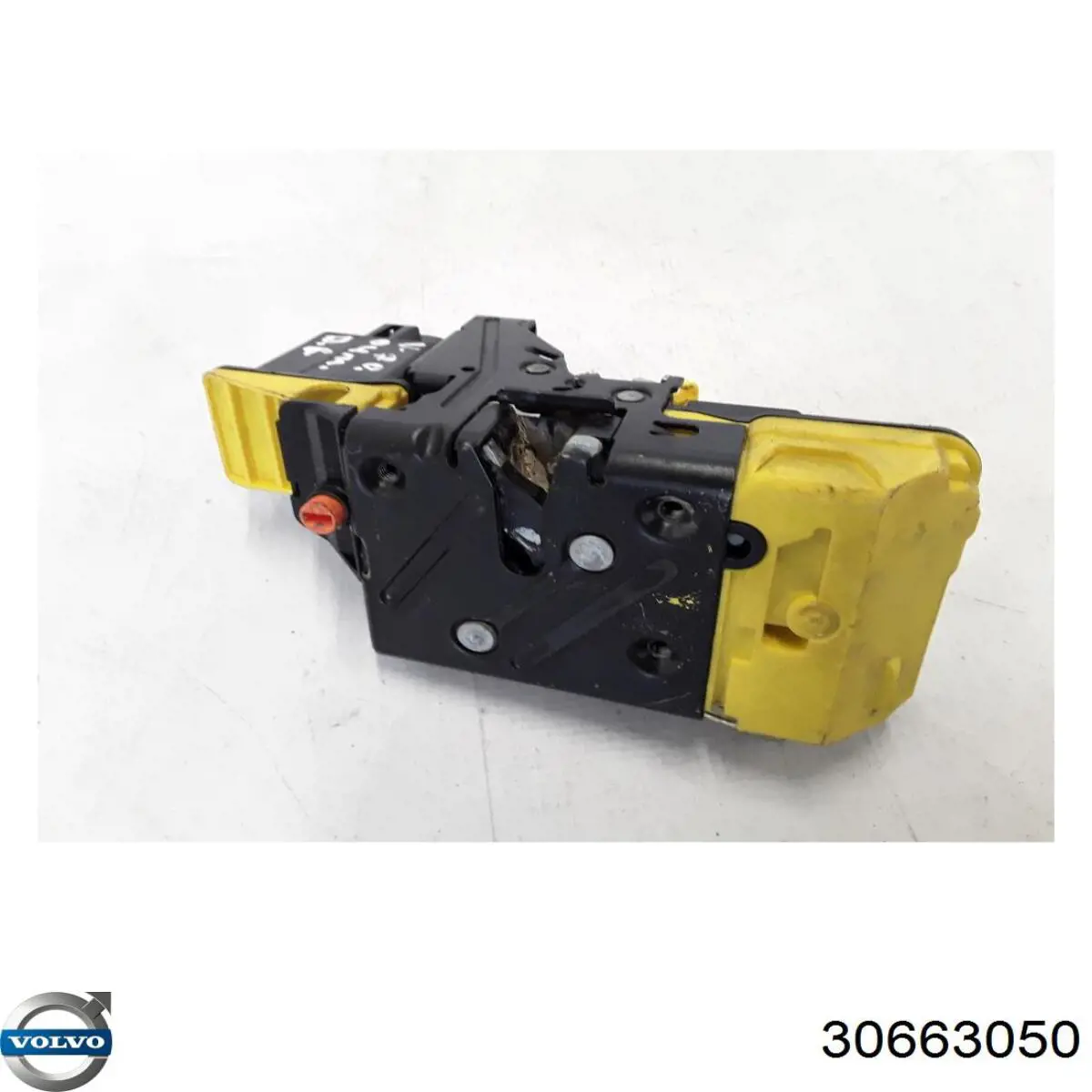 Zamek drzwi tylnych prawych do Volvo XC90  