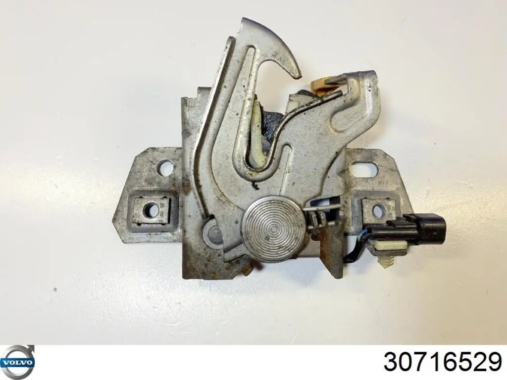 Zamek maski Volvo 30716529