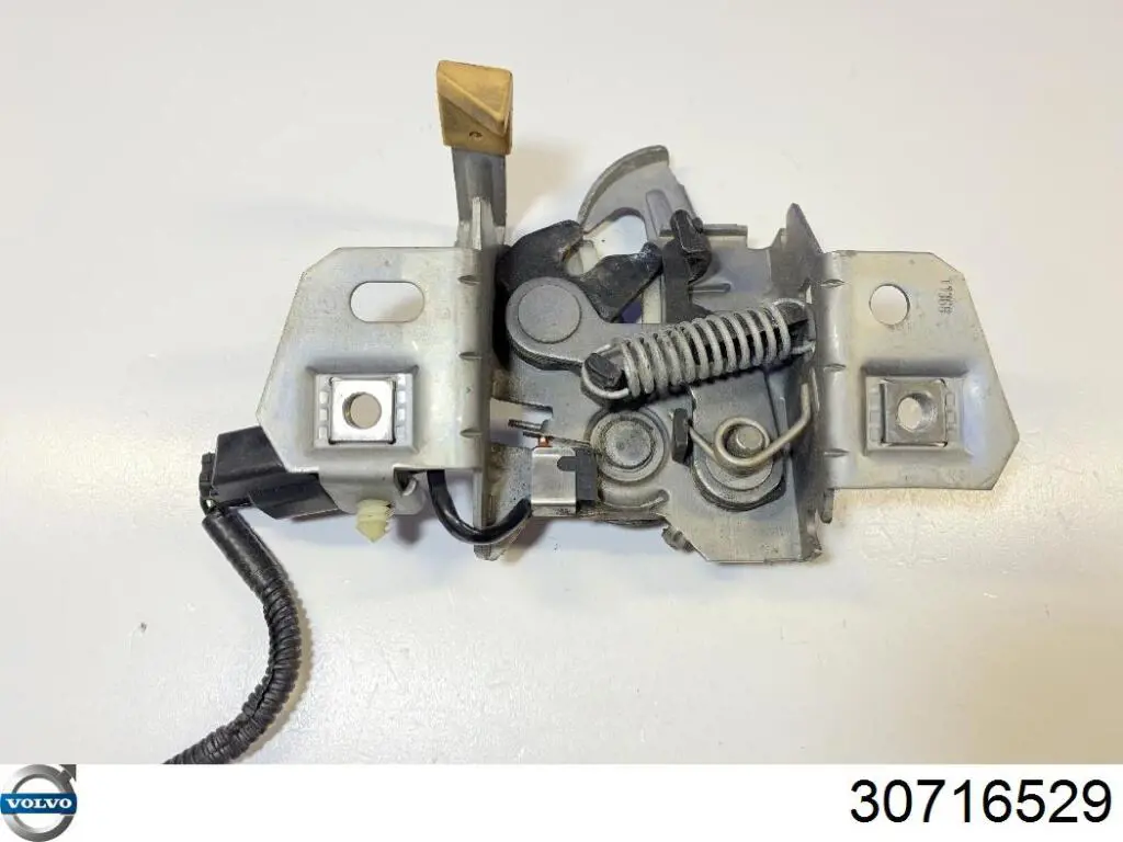 30716529 Volvo Zamek maski