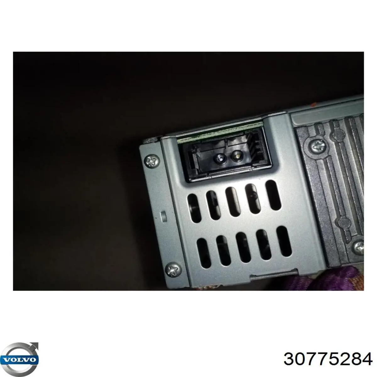 Radioodtwarzacz (radio AM/FM) Volvo S40 II sedana (MS) (2004 - 2012) cena, od 89,20 USD