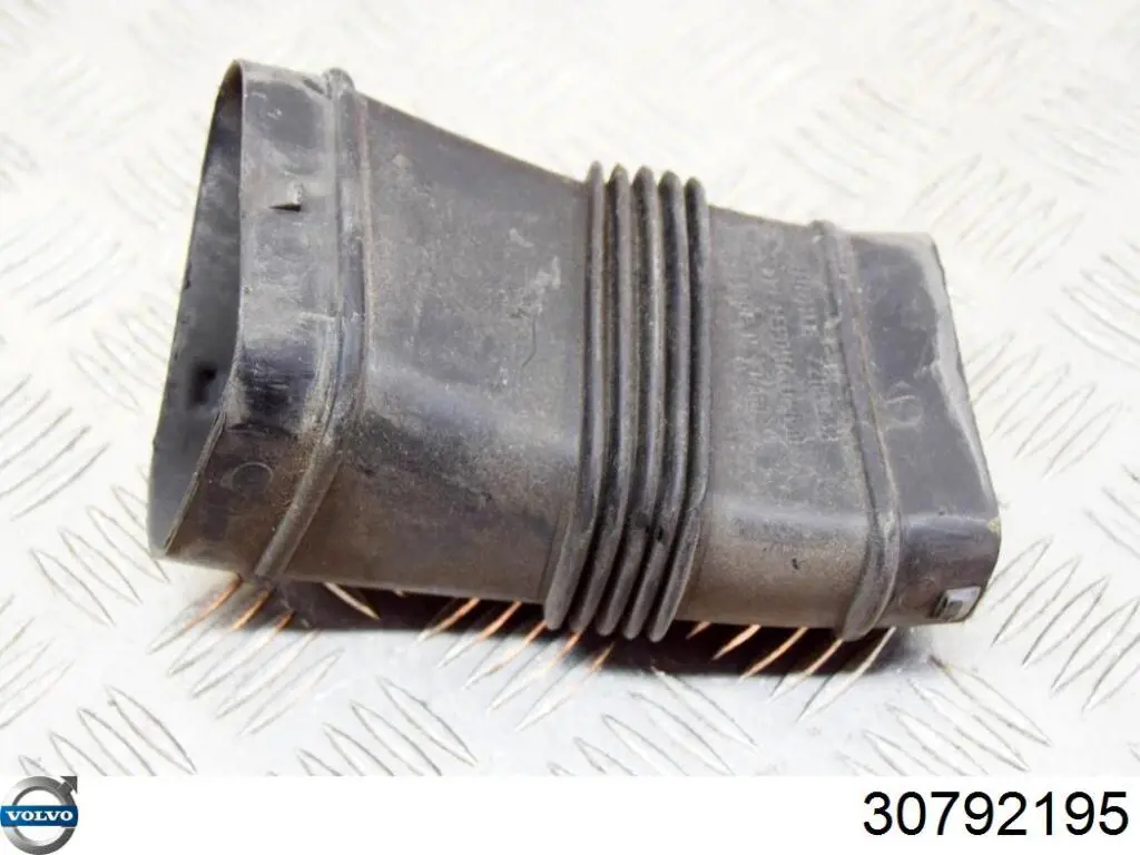 Wlot powietrza do filtra powietrza Volvo XC60 I SUV (156) (2008 - 2017) cena, od 48,09 USD