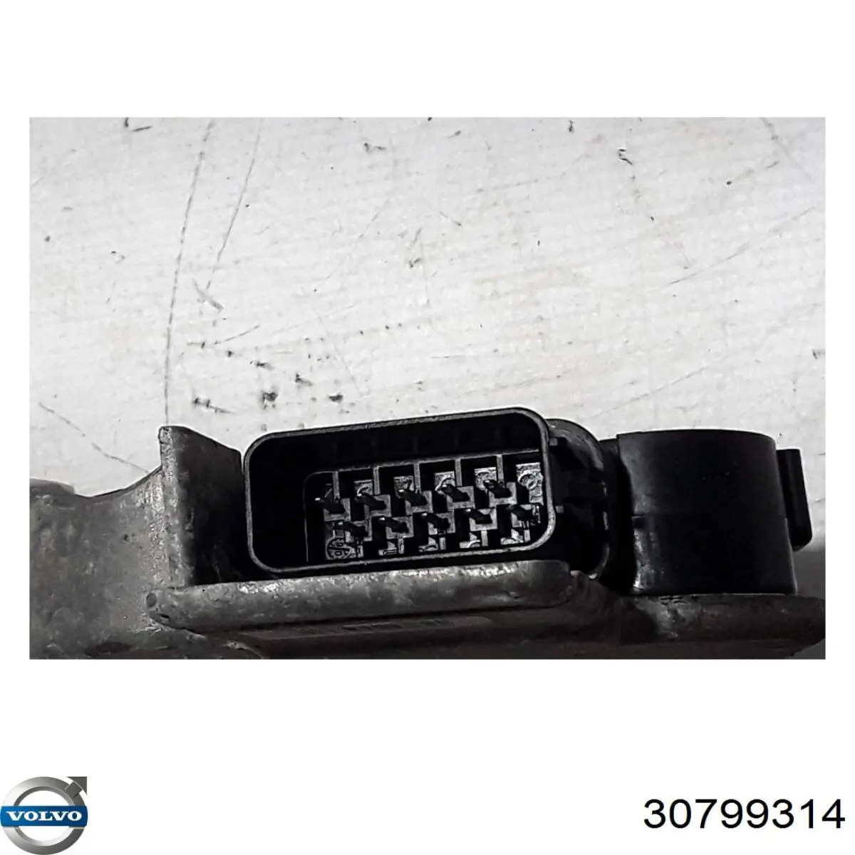 Zamek drzwi przednich lewych Volvo 31253289