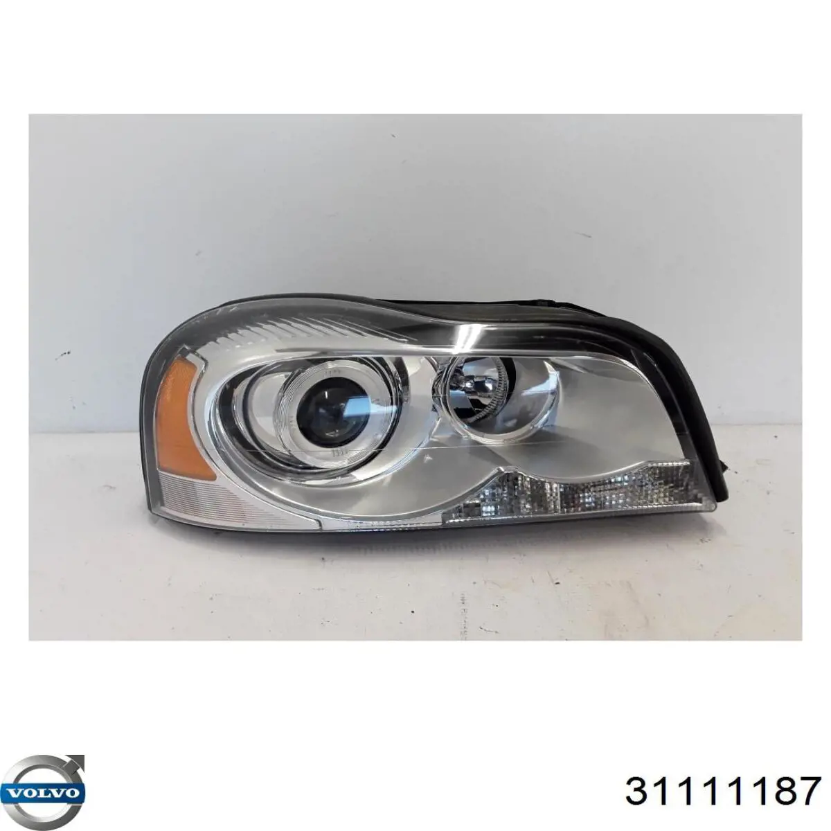 Reflektor prawy Volvo 31111187 cena, od 204,31 USD