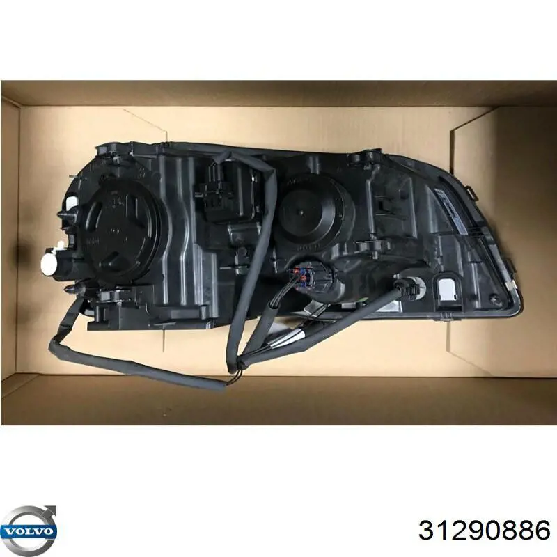 31290886 Volvo Reflektor lewy
