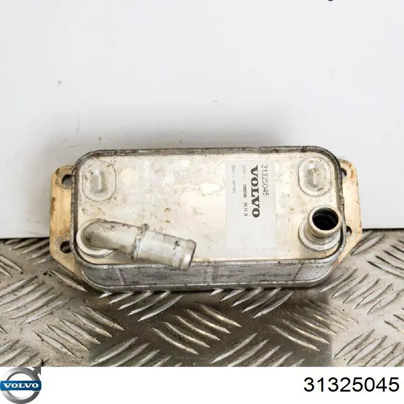 Chłodnica oleju Volvo 31325045 cena, od 67,13 USD