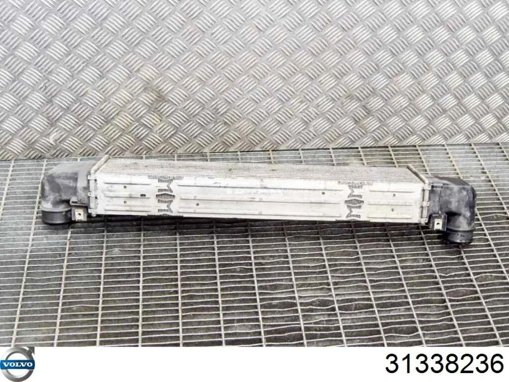 31338236 Volvo Chłodnica intercoolera