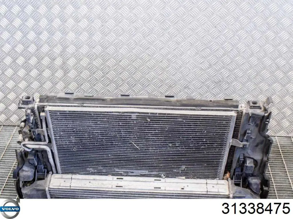 Chłodnica intercoolera Volvo 31338475 cena, od 164,30 USD