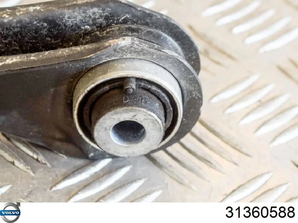 31360588 Volvo Wahacz zawieszenia tylnego poprzeczny